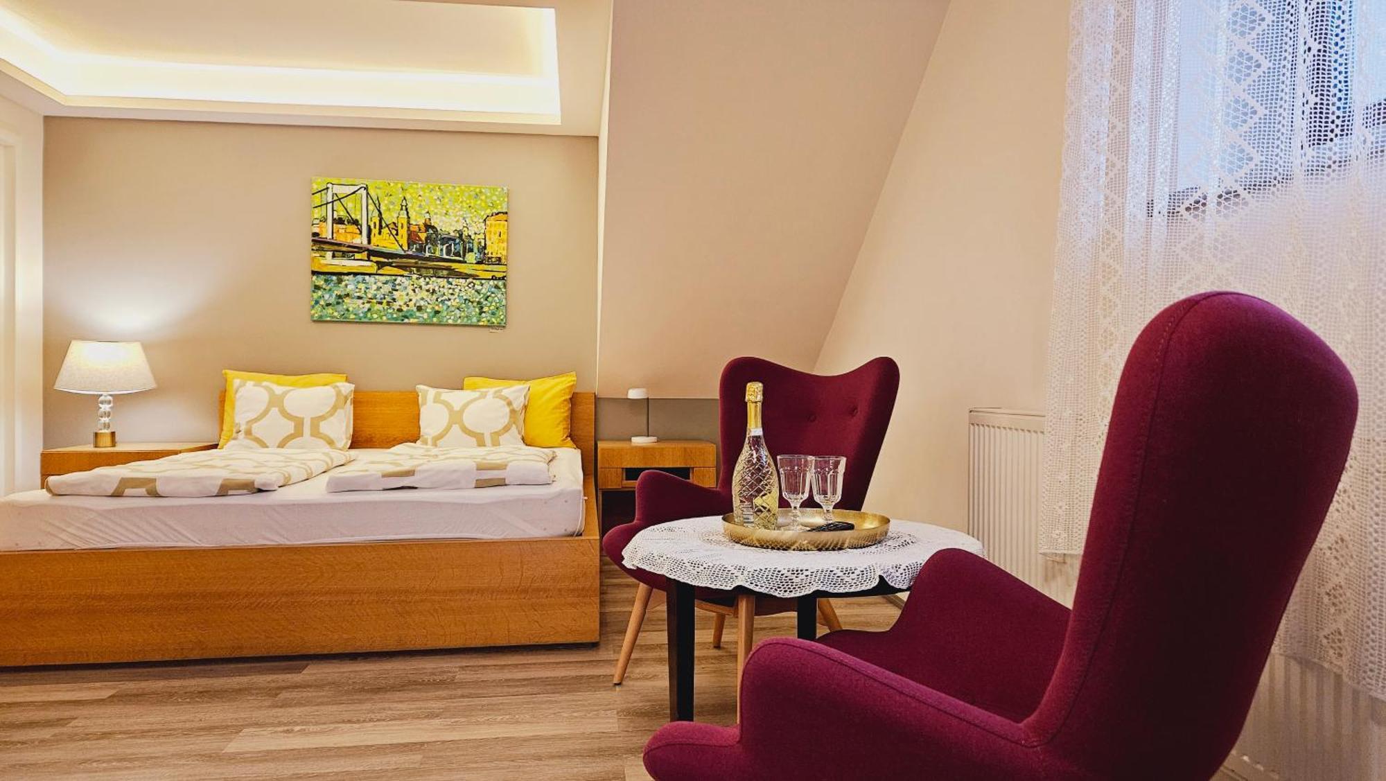 Budasmile Appartment At Buda Castle - Aircon & Free Parking Budapest Exterior foto